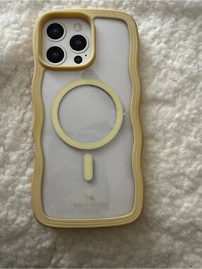 kate spade New York yellow Wave MagSafe Compatible iPhone Case 16 pro max